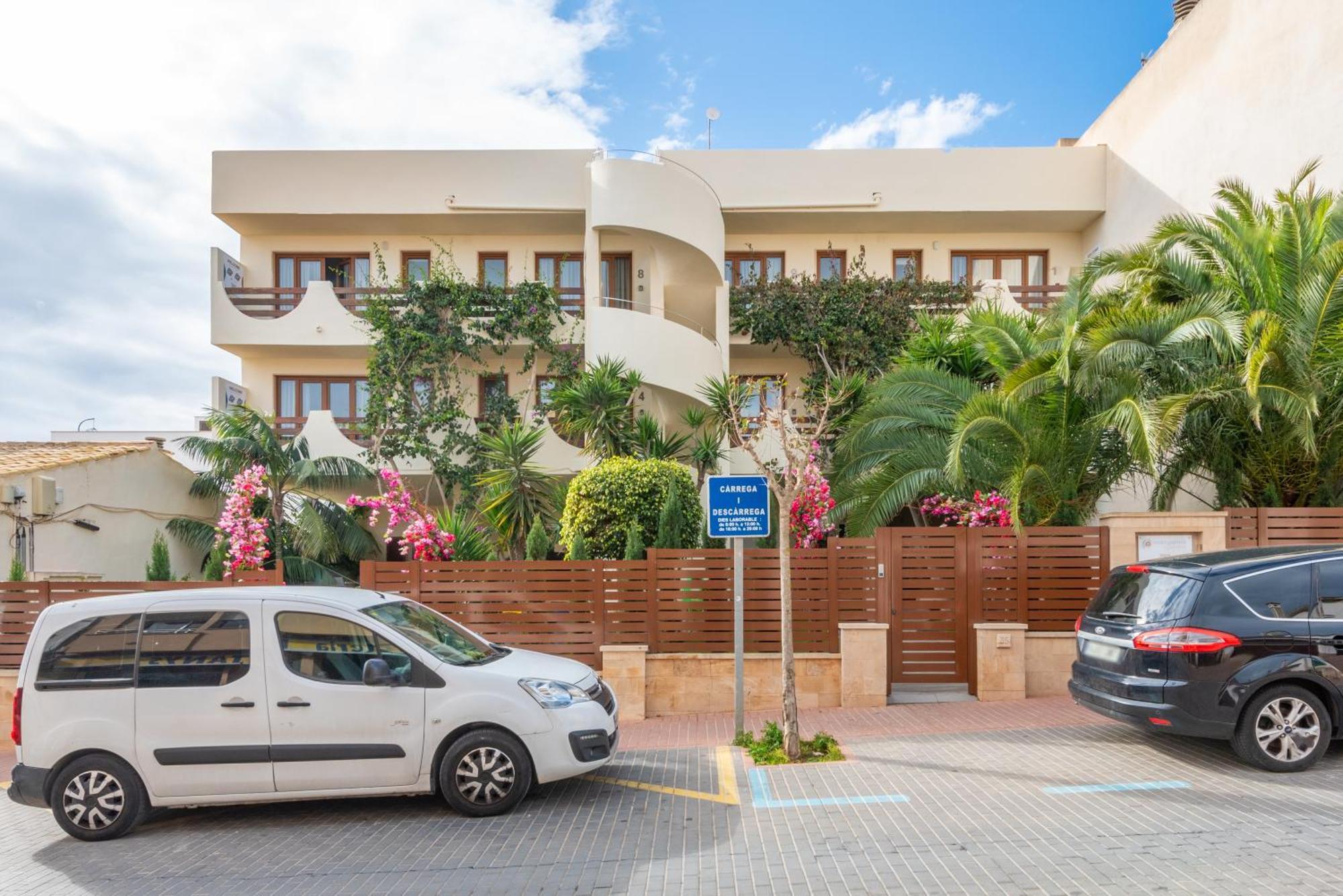 Apartamentos Estanques Colonia de Sant Jordi Exterior photo