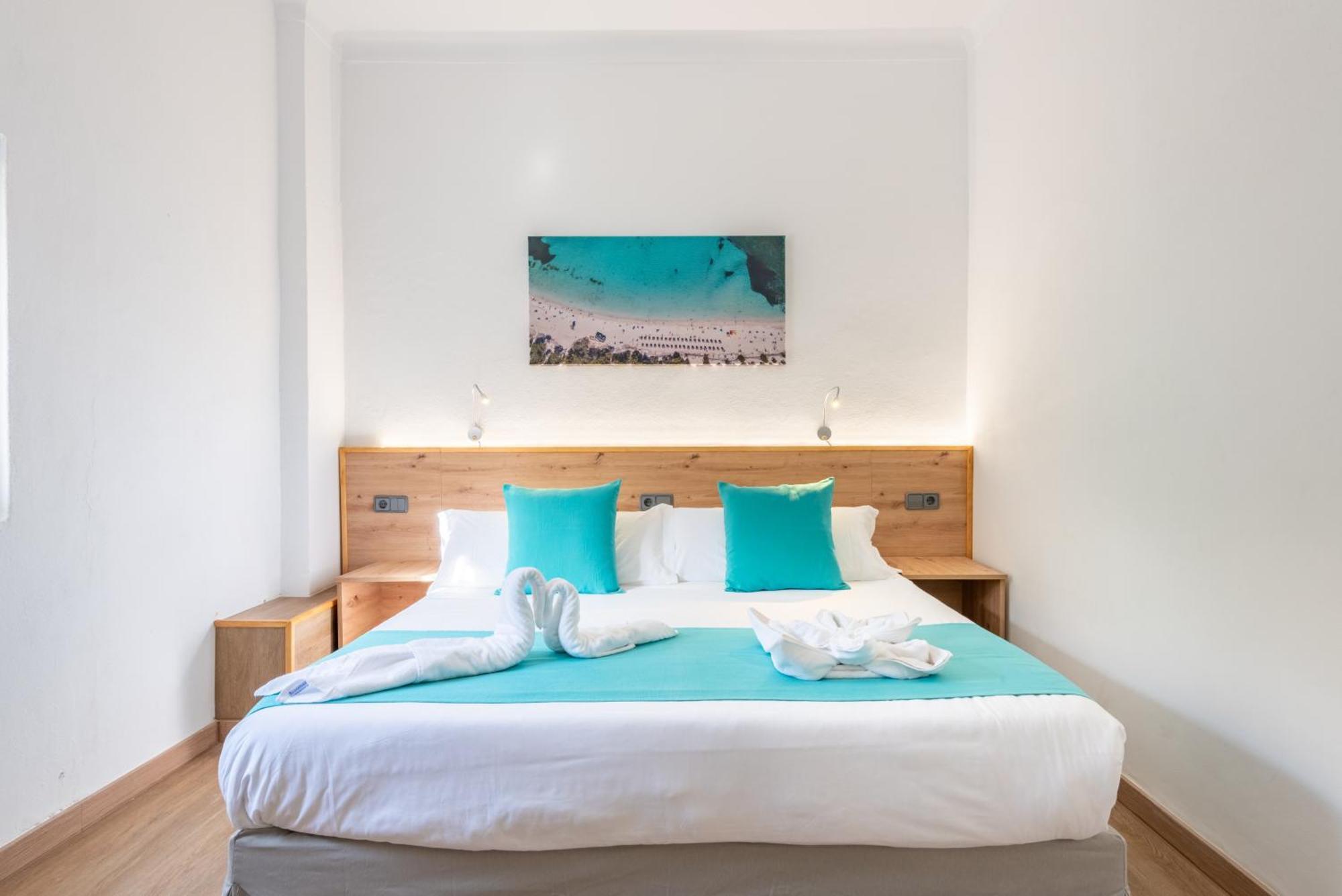 Apartamentos Estanques Colonia de Sant Jordi Exterior photo