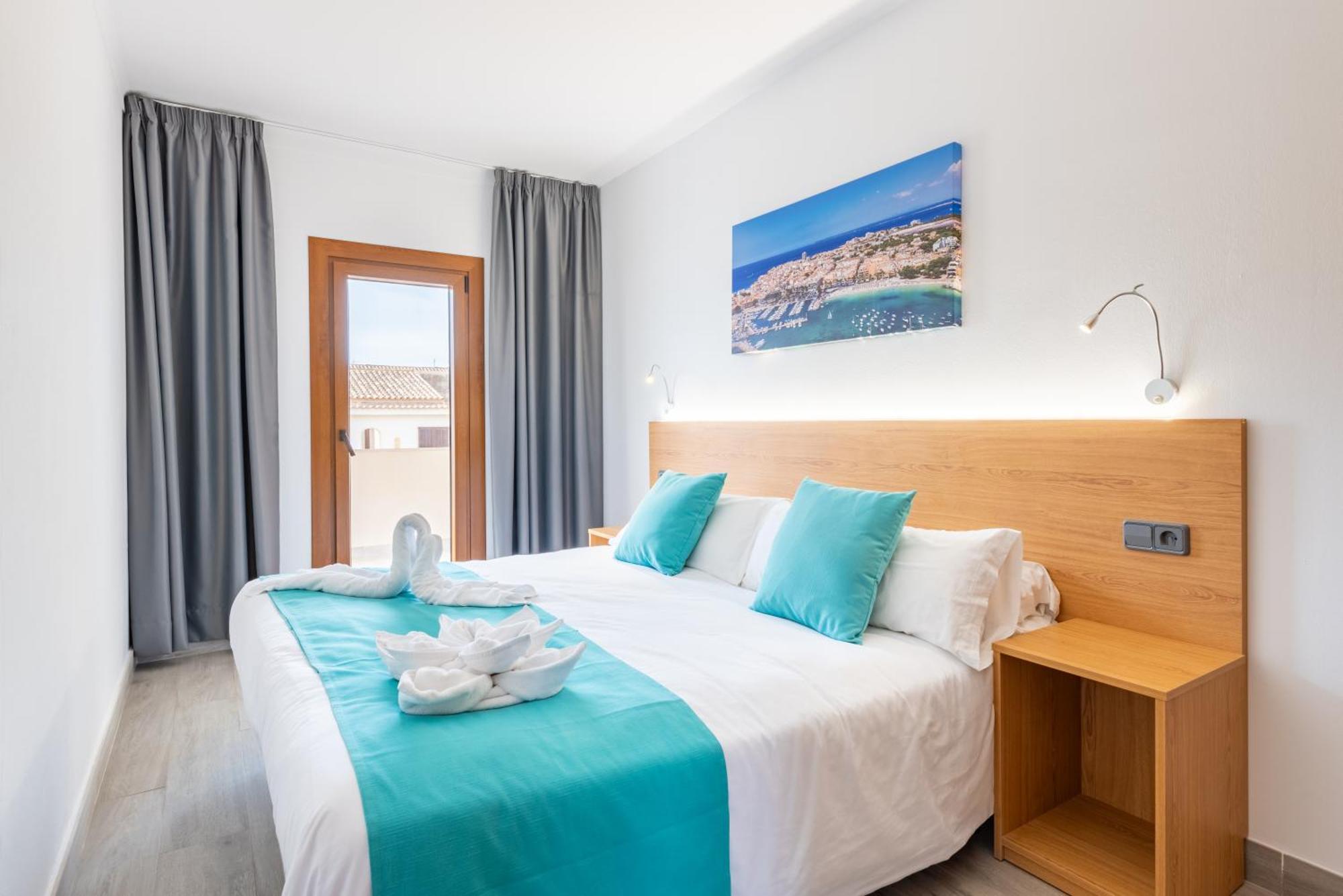 Apartamentos Estanques Colonia de Sant Jordi Exterior photo