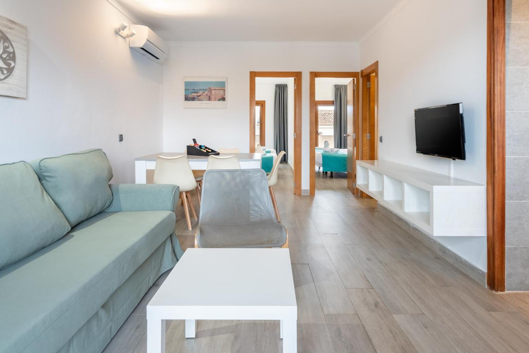 Apartamentos Estanques Colonia de Sant Jordi Exterior photo