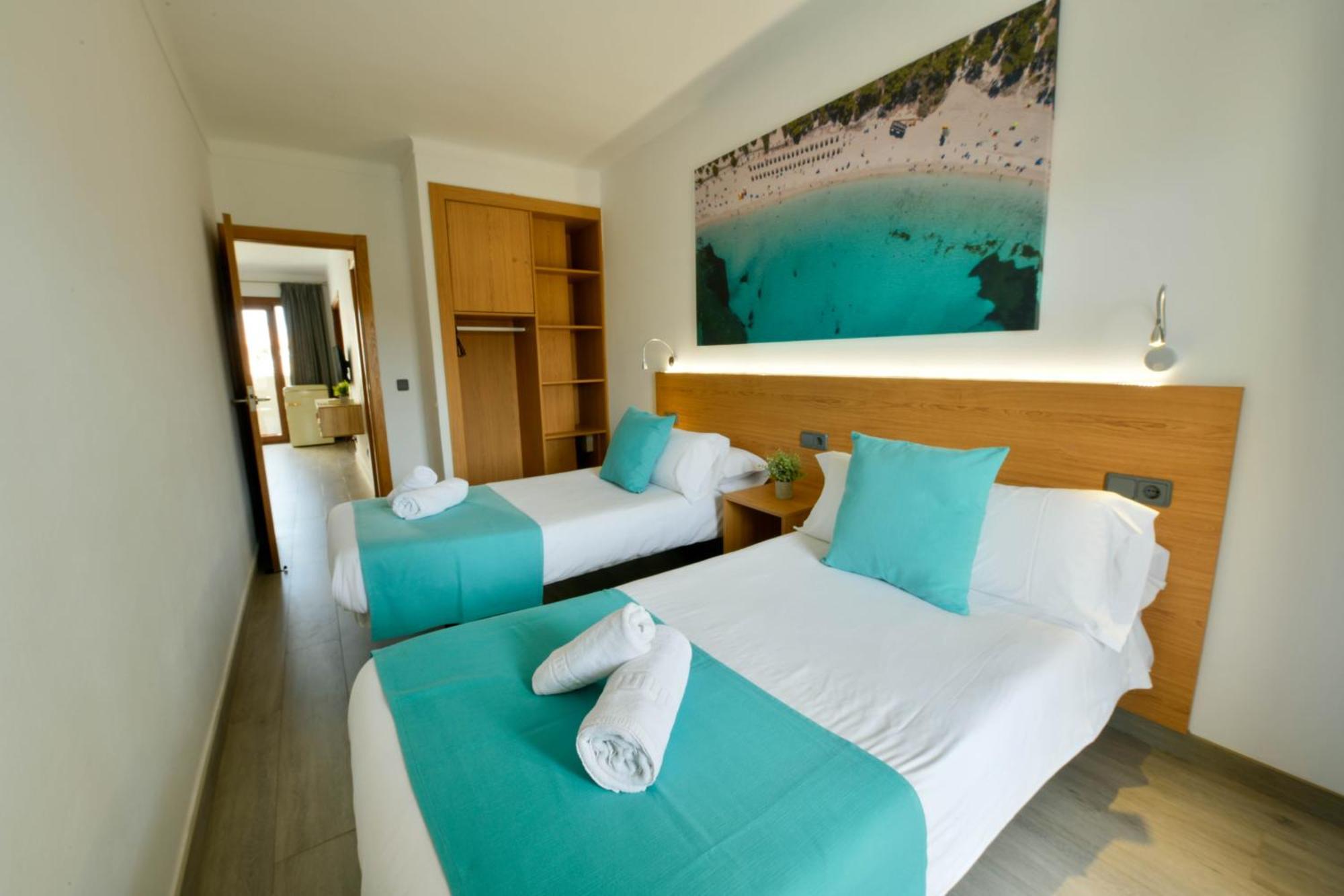 Apartamentos Estanques Colonia de Sant Jordi Exterior photo